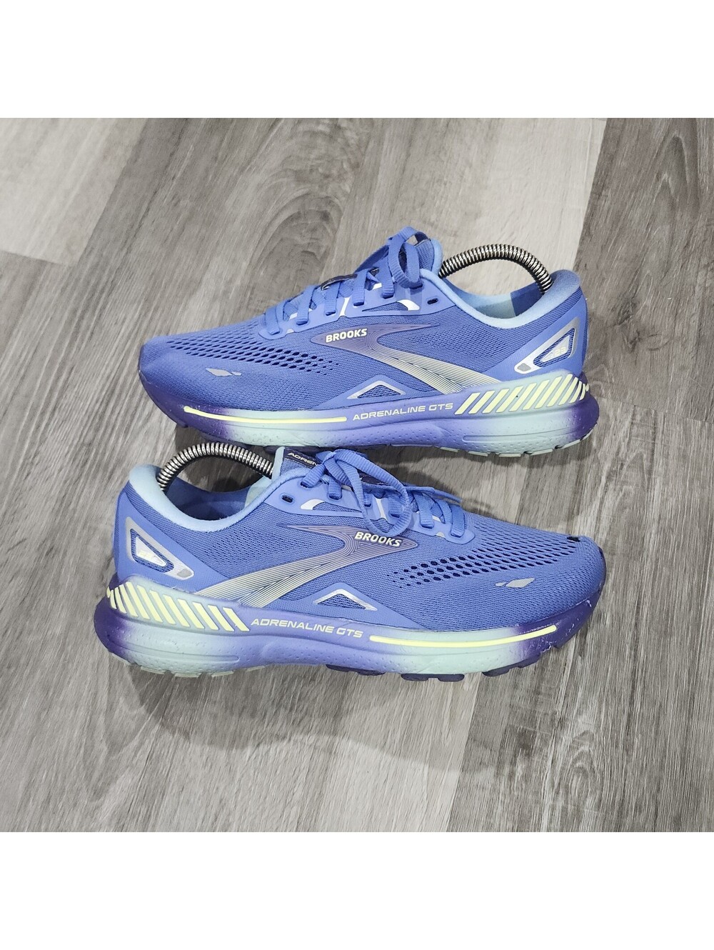 Brooks Adrenaline GTS 23 1203811B469 Womens 9B Running Gym Exercise Shoes